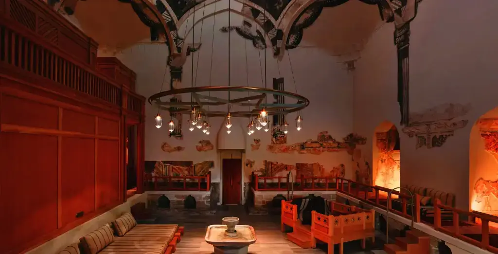 Le Zeyrek Çinili Hamamı, dans le quartier de Zeyrek